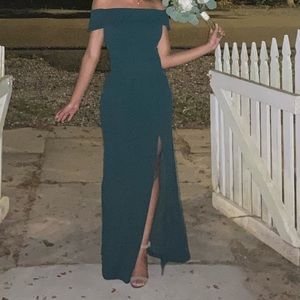 Lulu’s Aveline forest green (emerald) slit dress